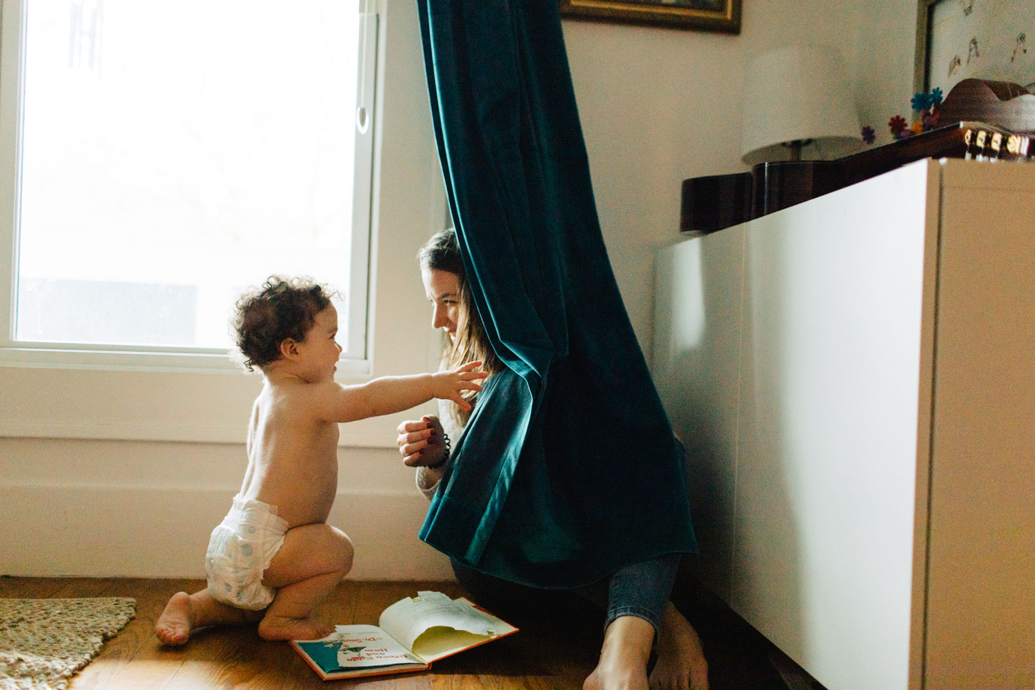 baby photography playful